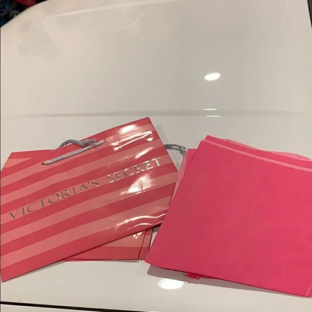 Victoria secret medium shopping bag 3🛍